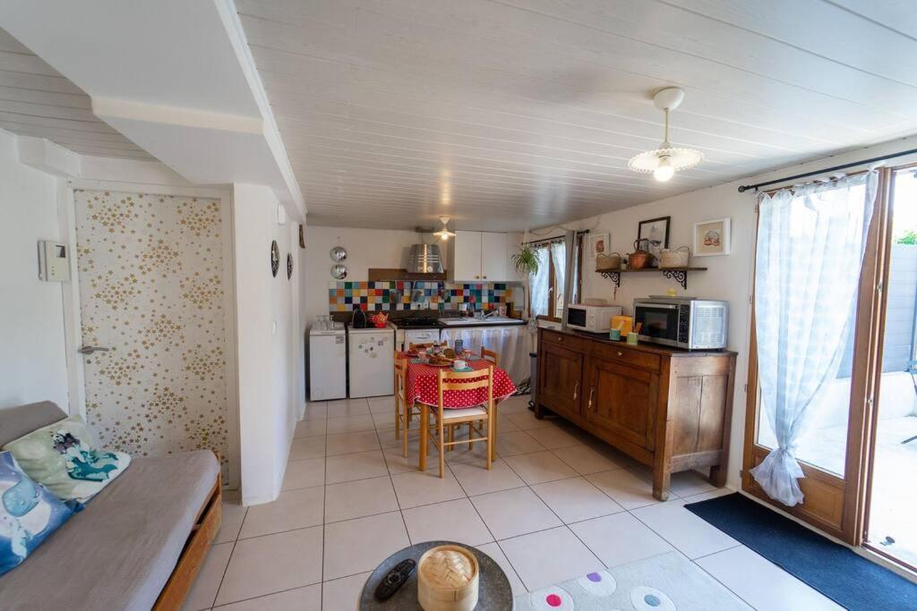 Flat Apartment ดูซาร์ ภายนอก รูปภาพ